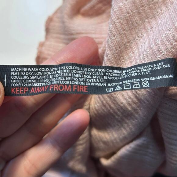 UO Out from Under Women Pointelle Long Sleeve Top Fairy Pink Size Medium FLAW - Picture 6 of 8